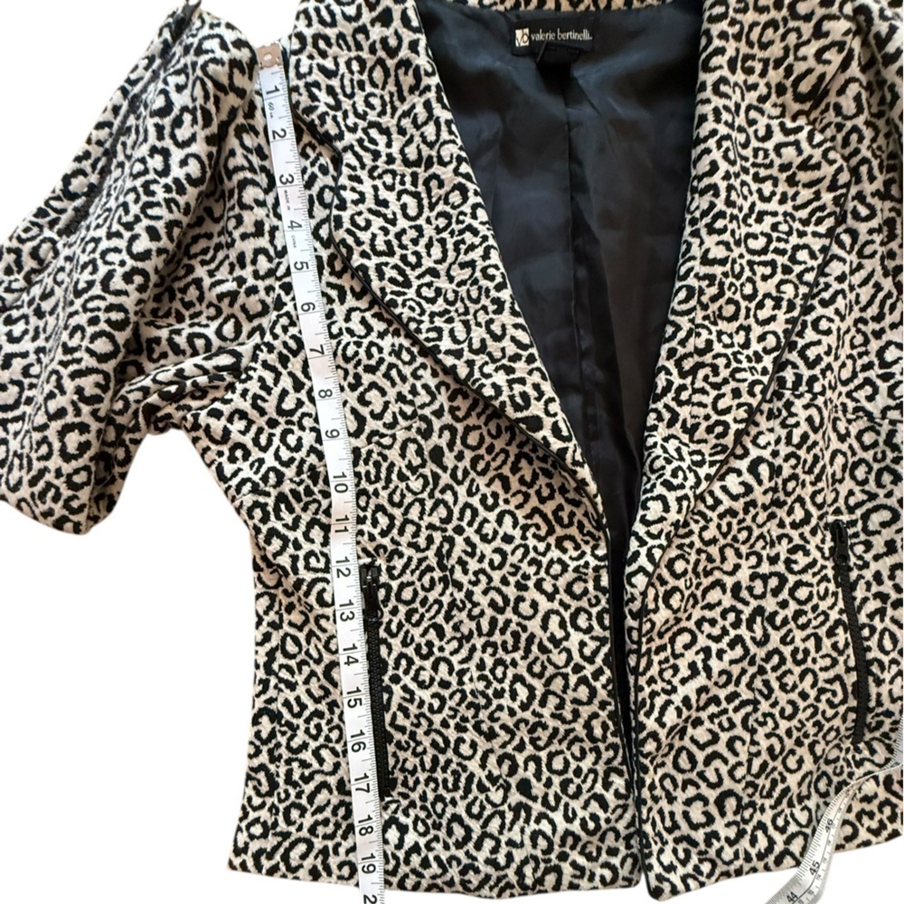 Valerie Bertinelli Leopard Print Open Front Blazer Soft Comfortable Size Medium - Picture 10 of 10
